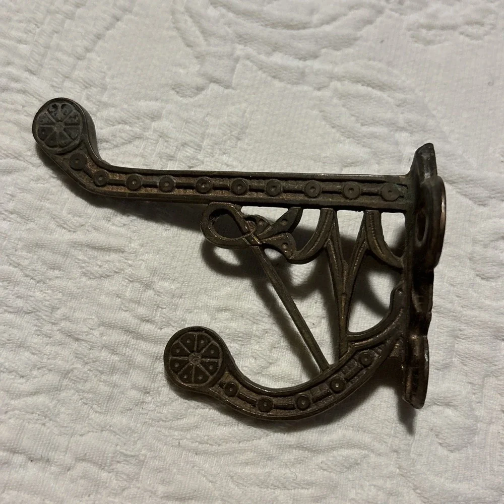 Old Coat Hook Bath Robe School House Farm Wardrobe Windsor Vintage Rustic Iron